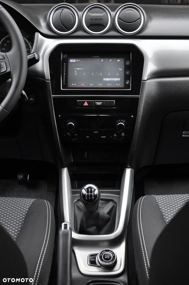 Suzuki Vitara 1.6 (4x4) Allgrip Comfort - 23