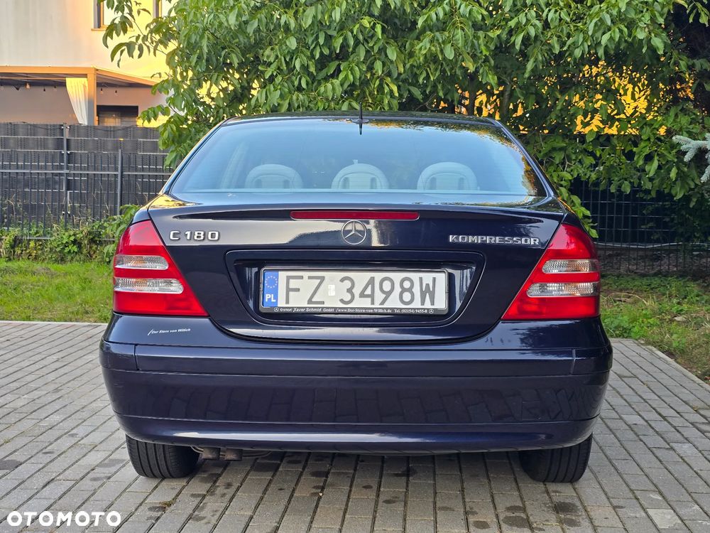 Mercedes-Benz Klasa C 180 Kompressor Classic - 5