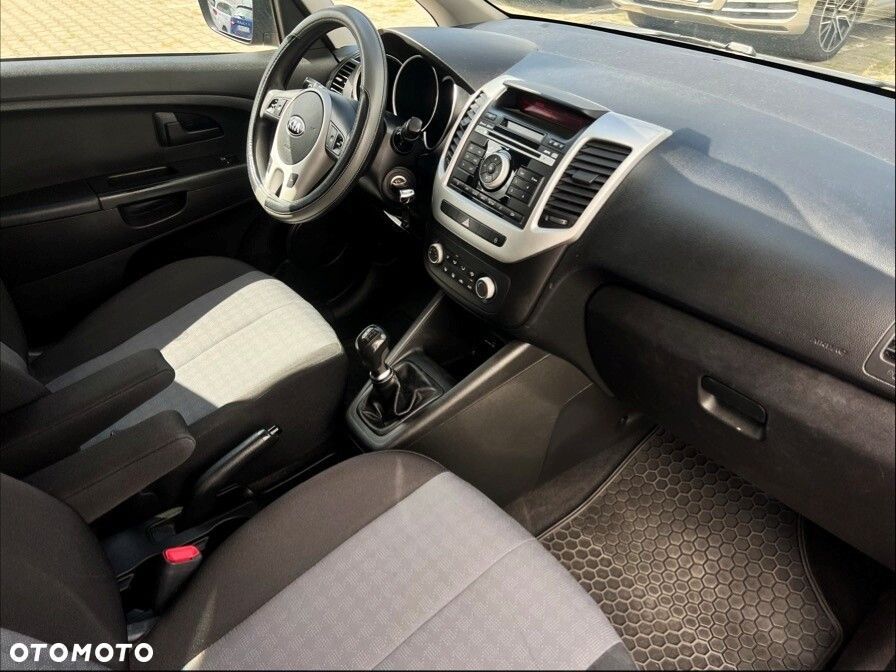 Kia Venga 1.6 M - 22