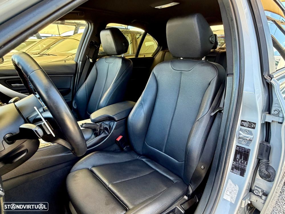 BMW 318 d Auto Pack M - 18
