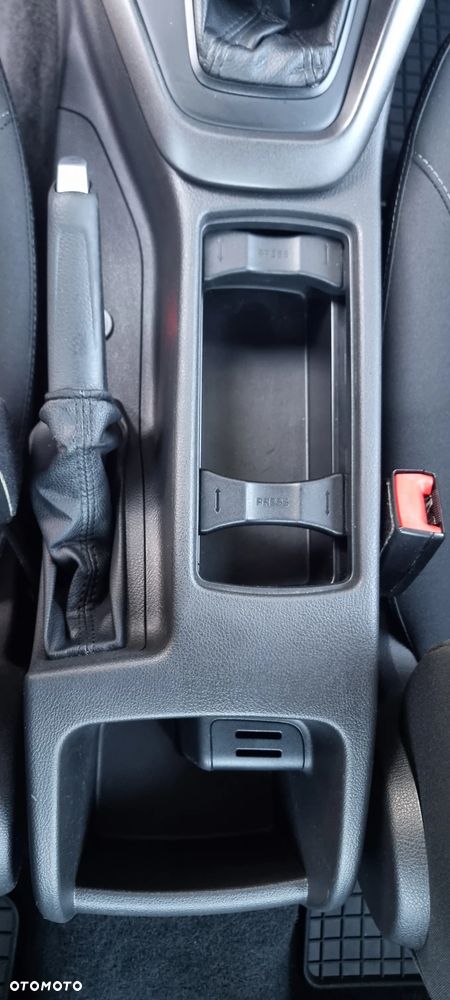 Ford Focus 1.6 Trend - 19