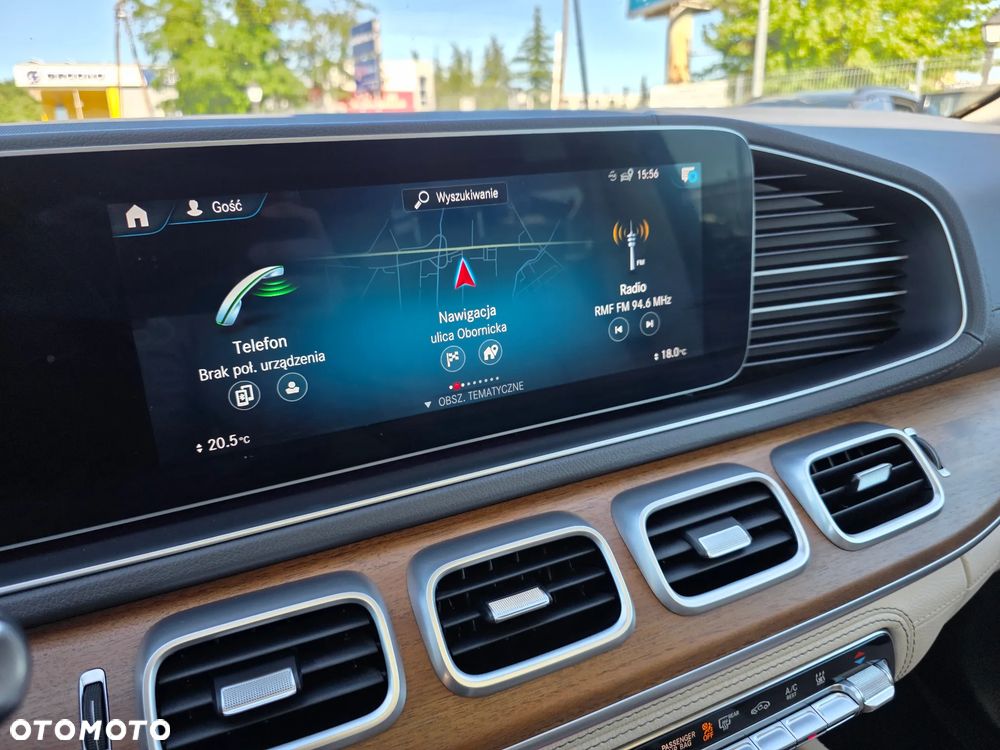 Mercedes-Benz GLS - 21