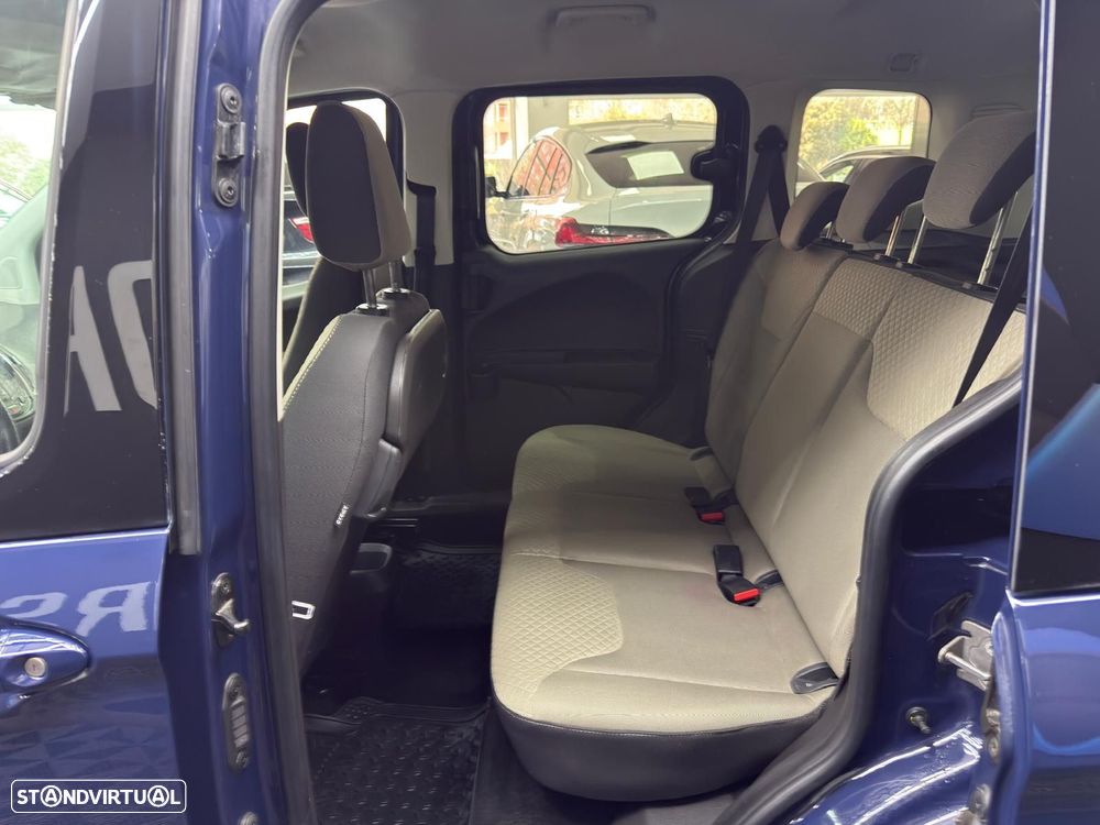 Ford Tourneo Courier 1.0 EcoBoost Titanium - 12
