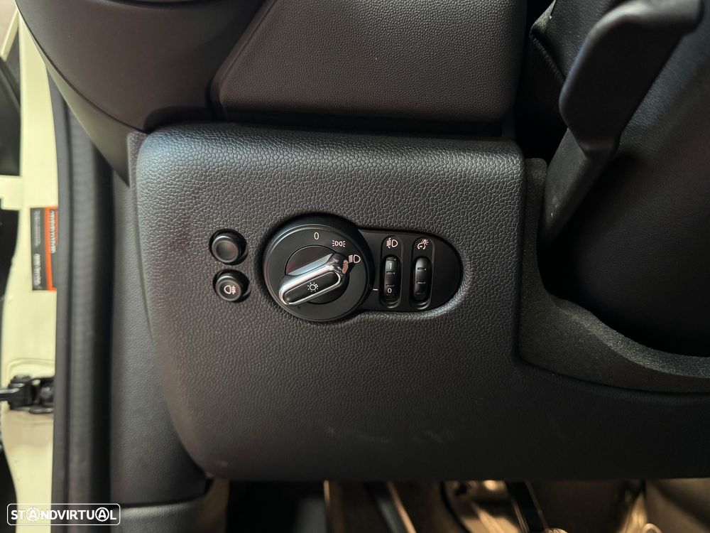 MINI 3 Portas Cooper D Metropolitan - 18