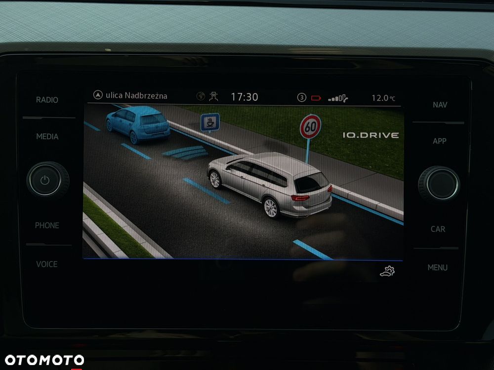 Volkswagen Passat Variant 2.0 TDI EVO Business DSG - 19
