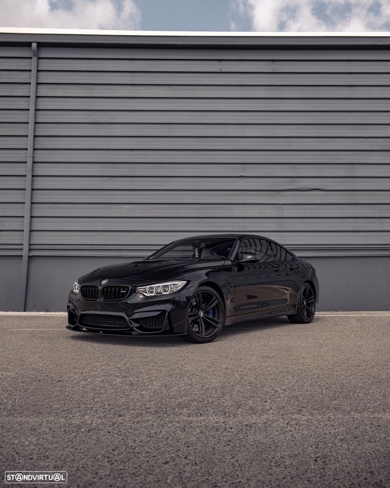 BMW M4 Auto - 11