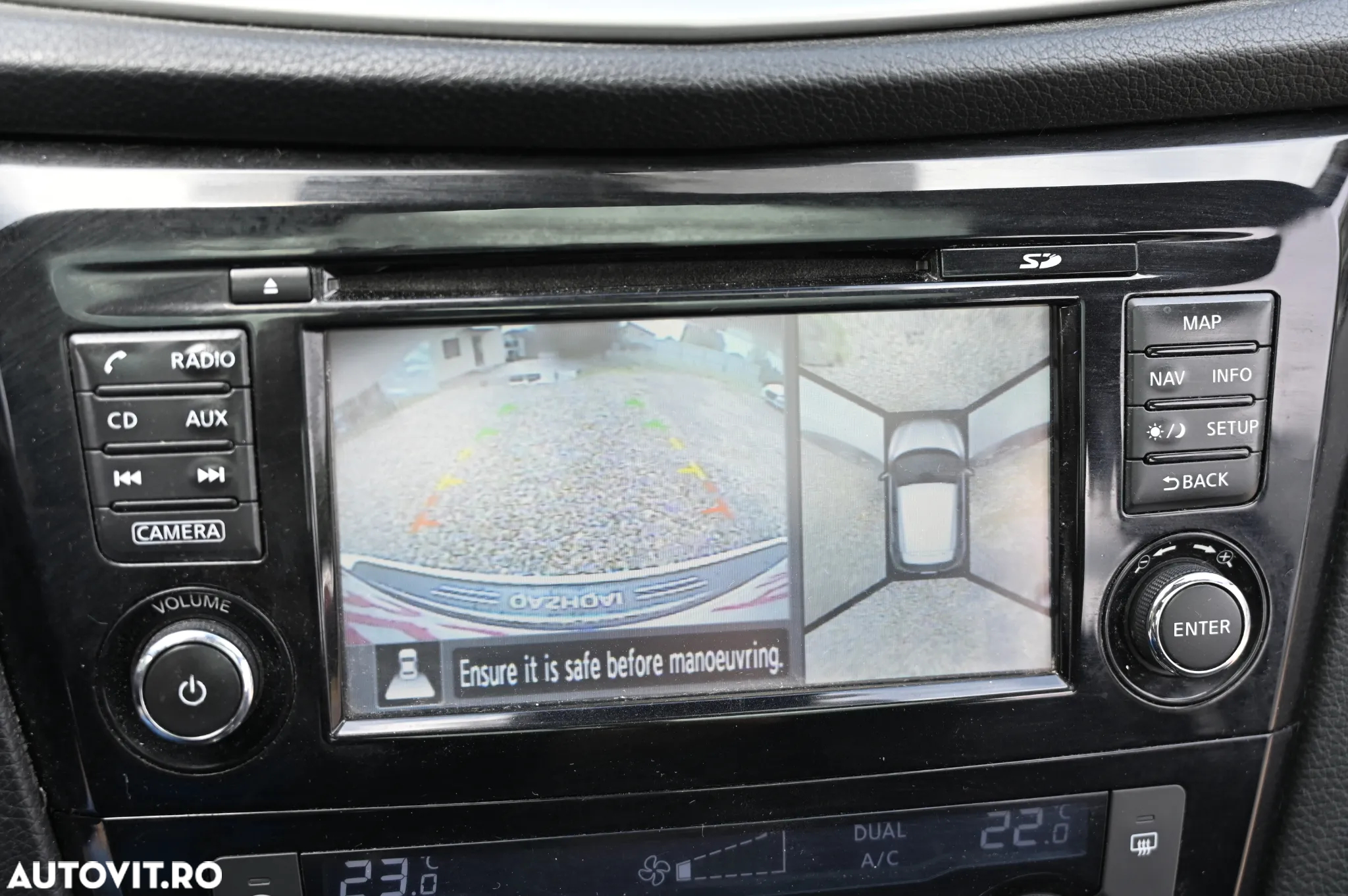 Nissan Qashqai 1.6 DCI N-Connecta - 8