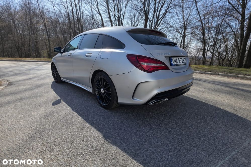 Mercedes-Benz CLA 220 4-Matic - 4