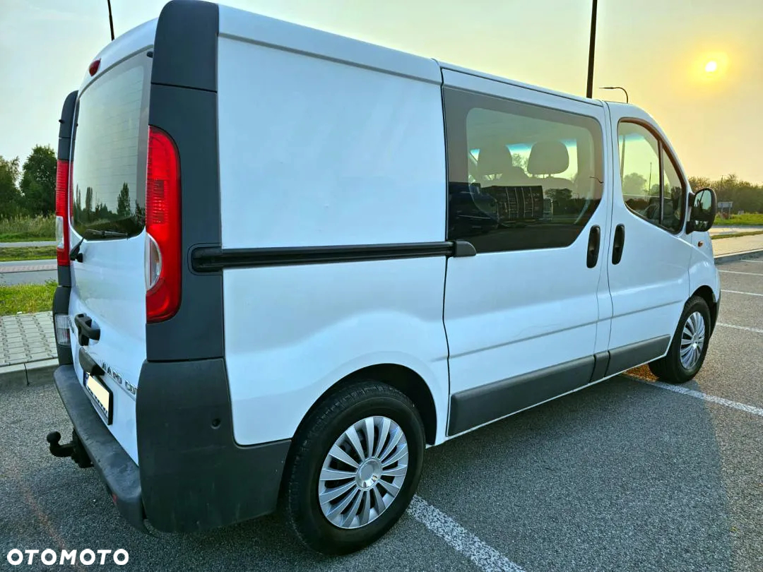Opel Vivaro 2.5 CDTI L1H1 Tour - 10