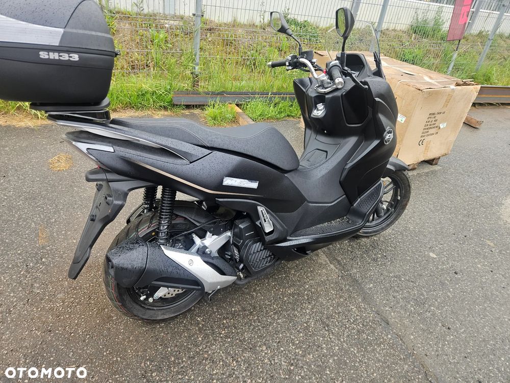 QJMOTOR MTX 125 - 10