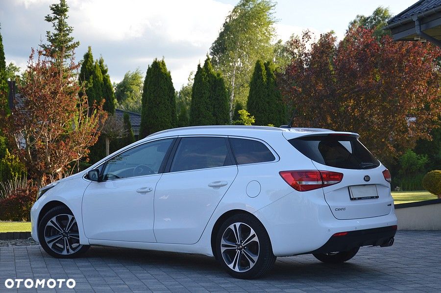 Kia Ceed 1.6 CRDi GT Line DCT - 11