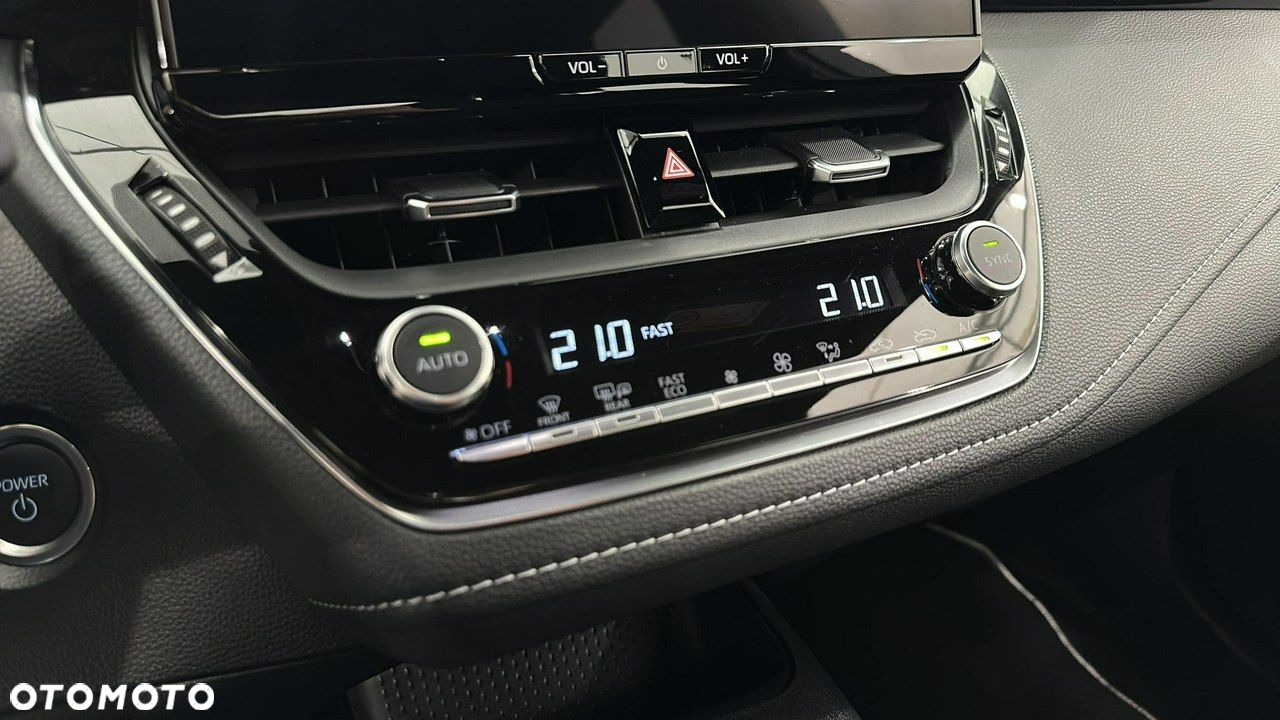 Toyota Corolla - 21