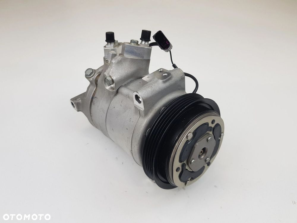 Kompresor Sprężarka klimatyzacji Volkswagen Audi A8 D5 4N0816551B - 2