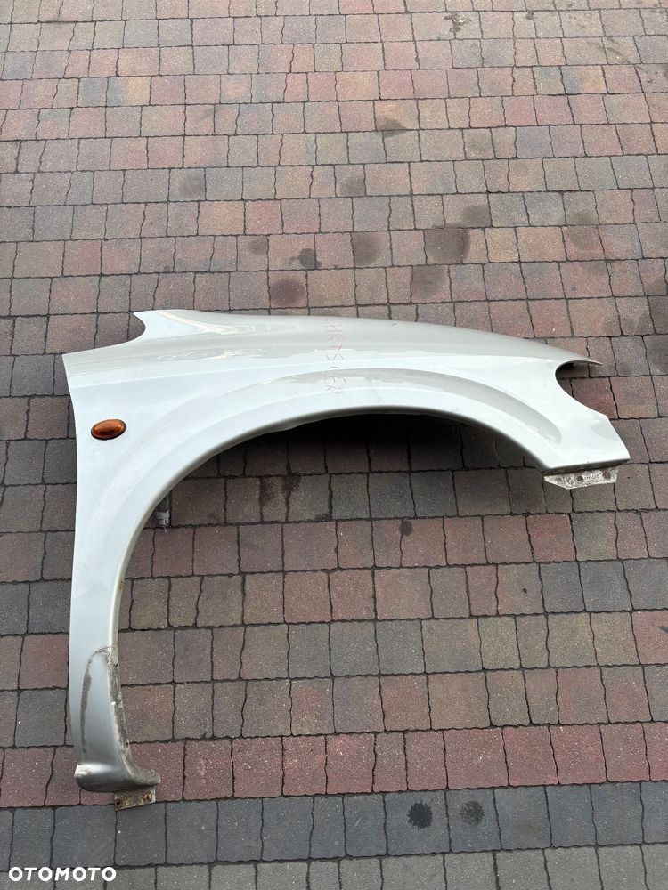 CHRYSLER VOYAGER IV BLOTNIK PRAWY PRZOD PRZEDNI - 1