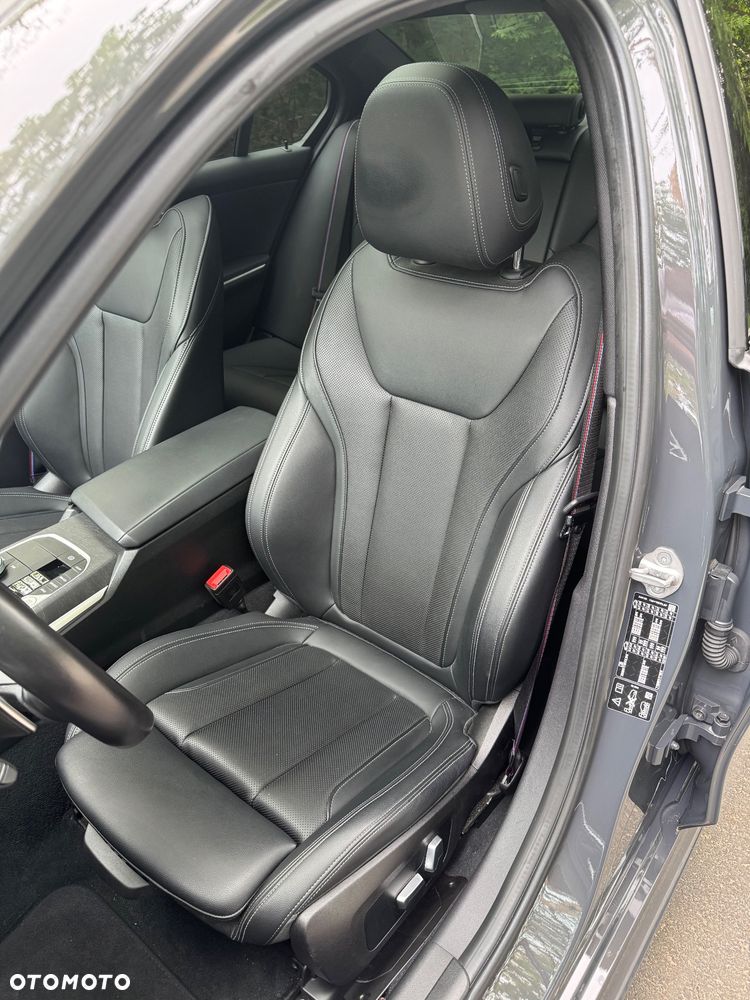 BMW Seria 3 - 16