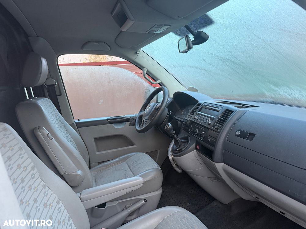 Volkswagen Transporter - 9