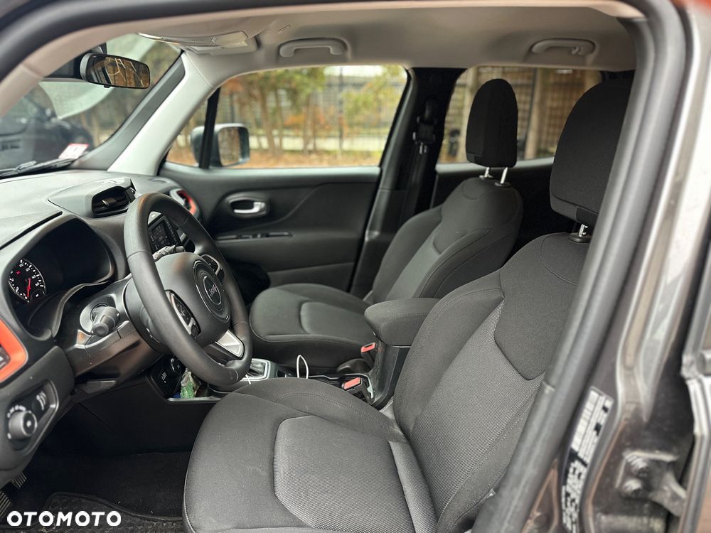 Jeep Renegade - 10