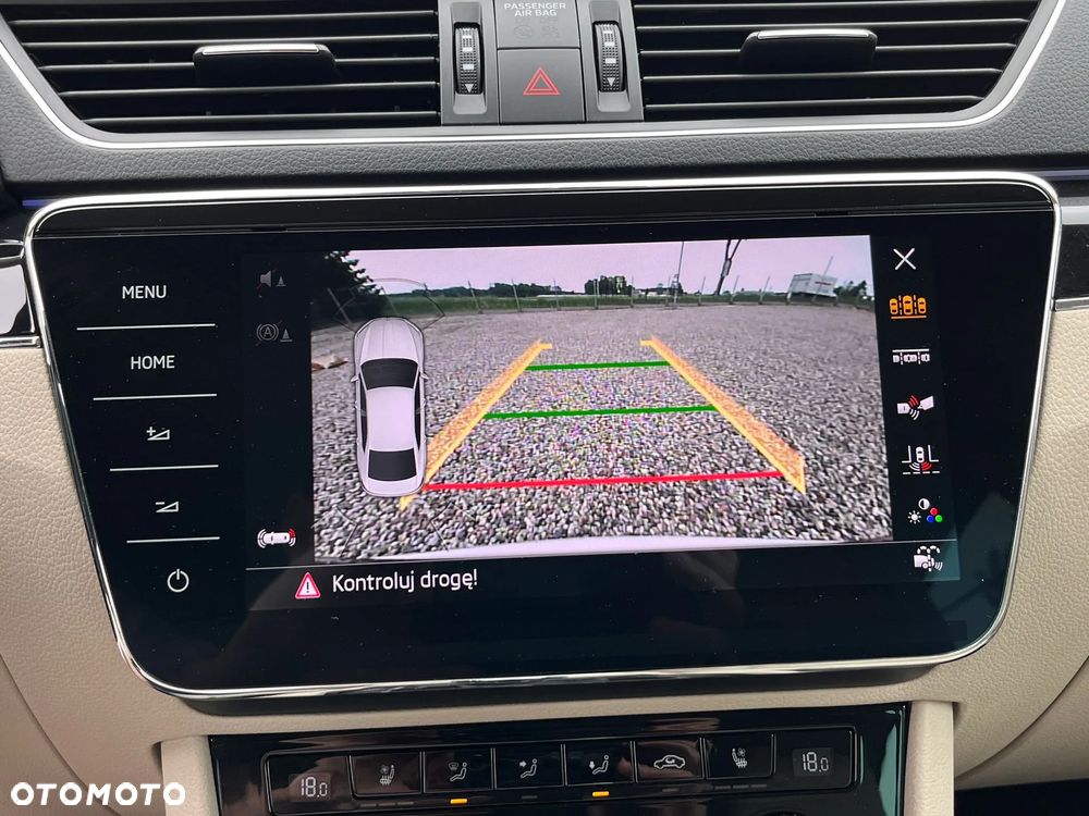 Skoda Superb 2.0 TDI SCR L&K DSG - 31