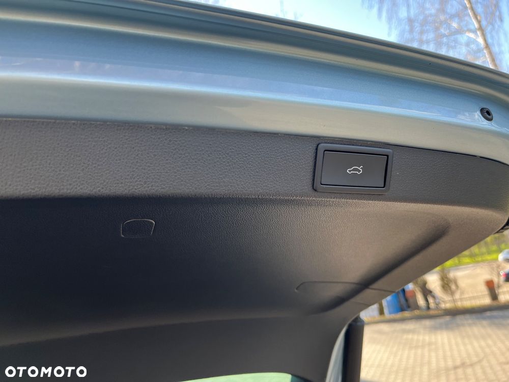 Skoda Octavia 2.0 TDI Sportline DSG - 33