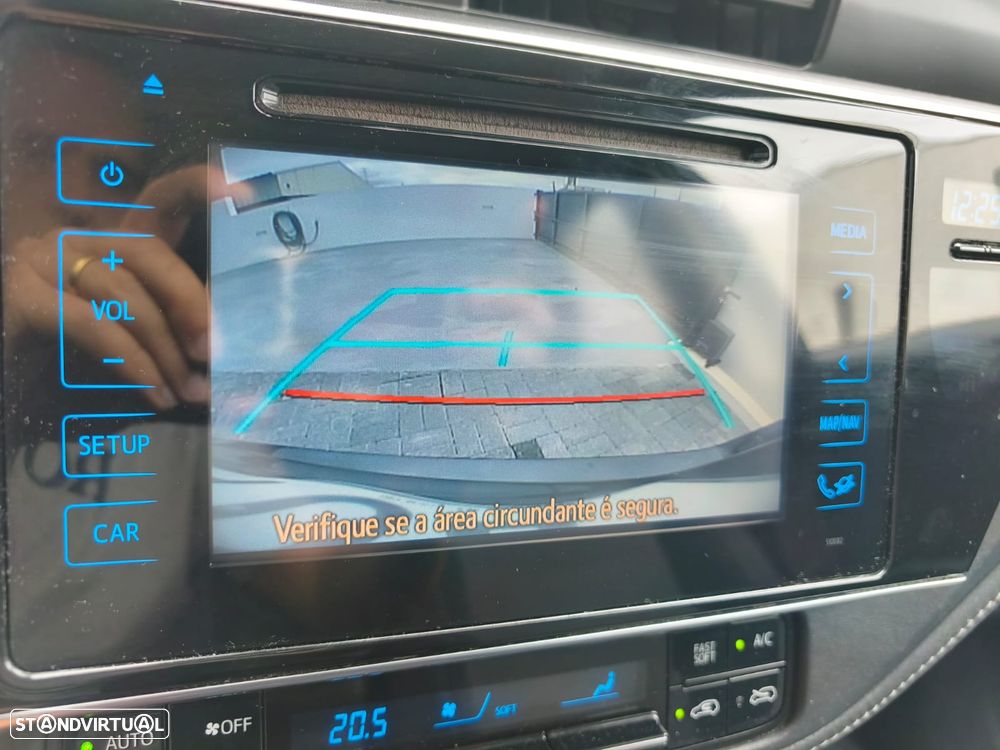 Toyota Auris 2017 photo 4
