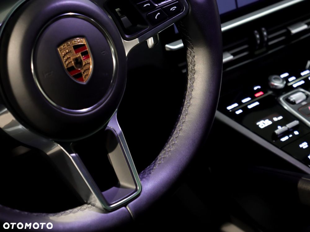 Porsche Cayenne - 23