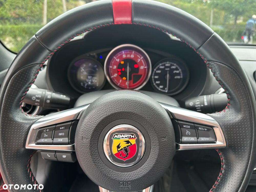 Fiat 124 Spider - 12