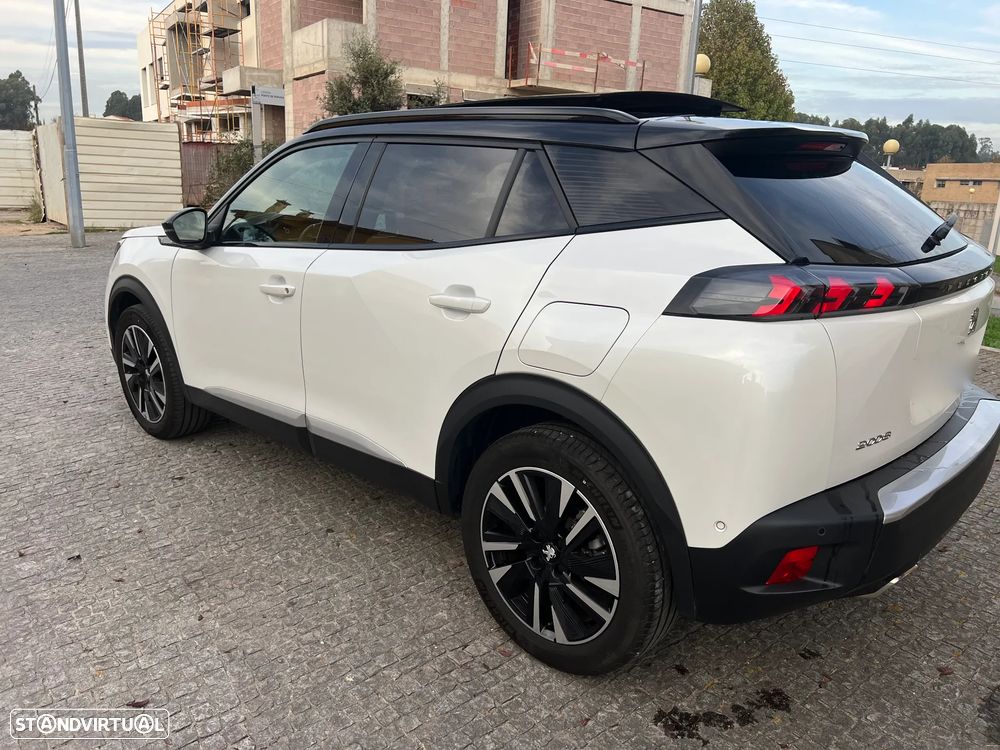 Peugeot 2008 PureTech 130 EAT8 GT - 19
