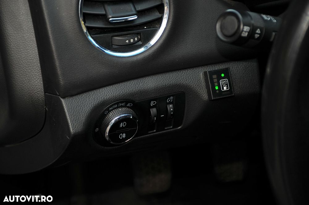 Dacia Sandero 1.2 16V 75 Celebration - 7