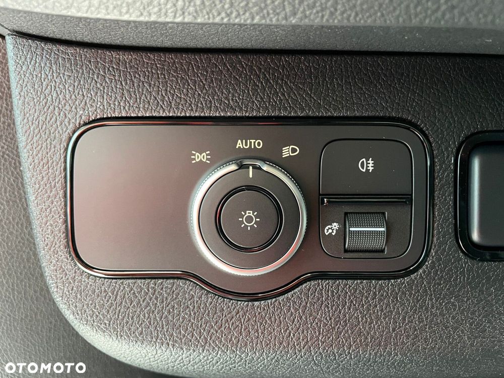Mercedes-Benz Sprinter 317 CDI PRO Automat Reflektory LED Resorowany fotel - 9