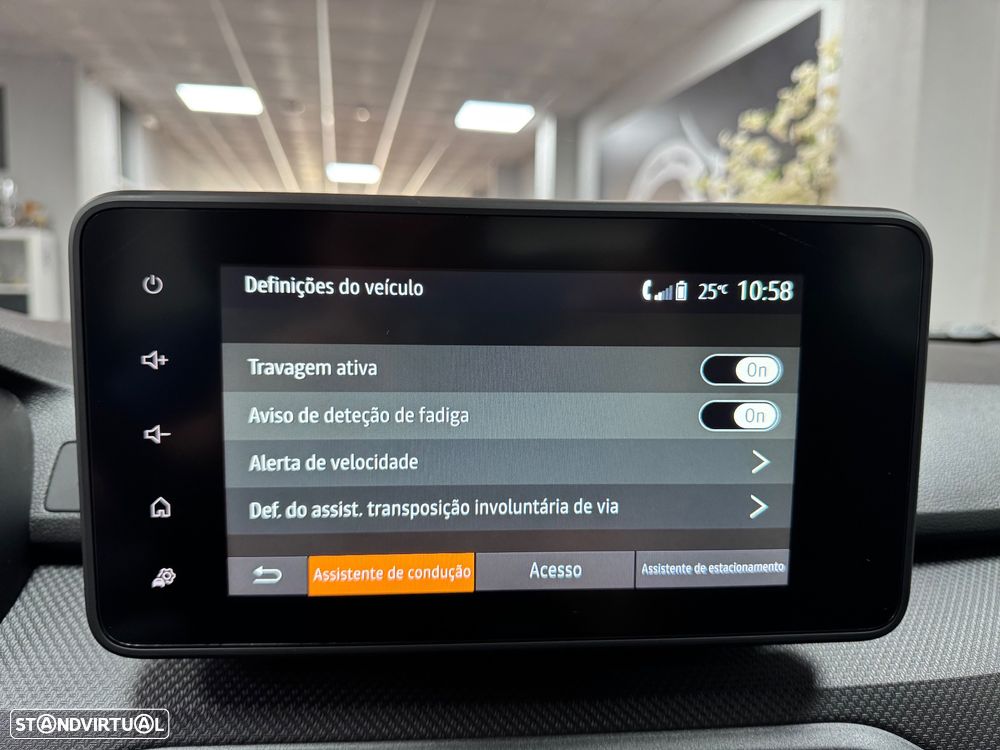 Dacia Sandero 1.0 SCe Essential - 36