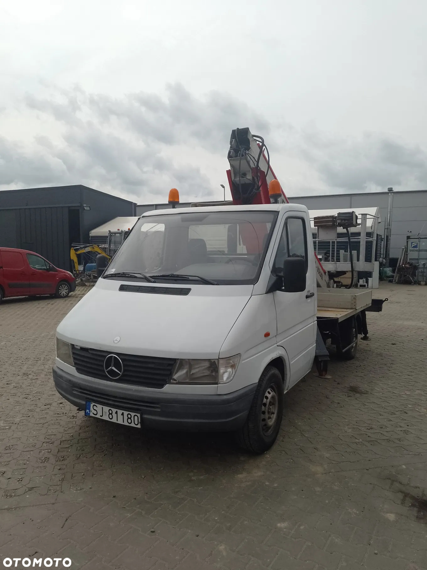Mercedes-Benz MULTITEL 180 ALU - 11