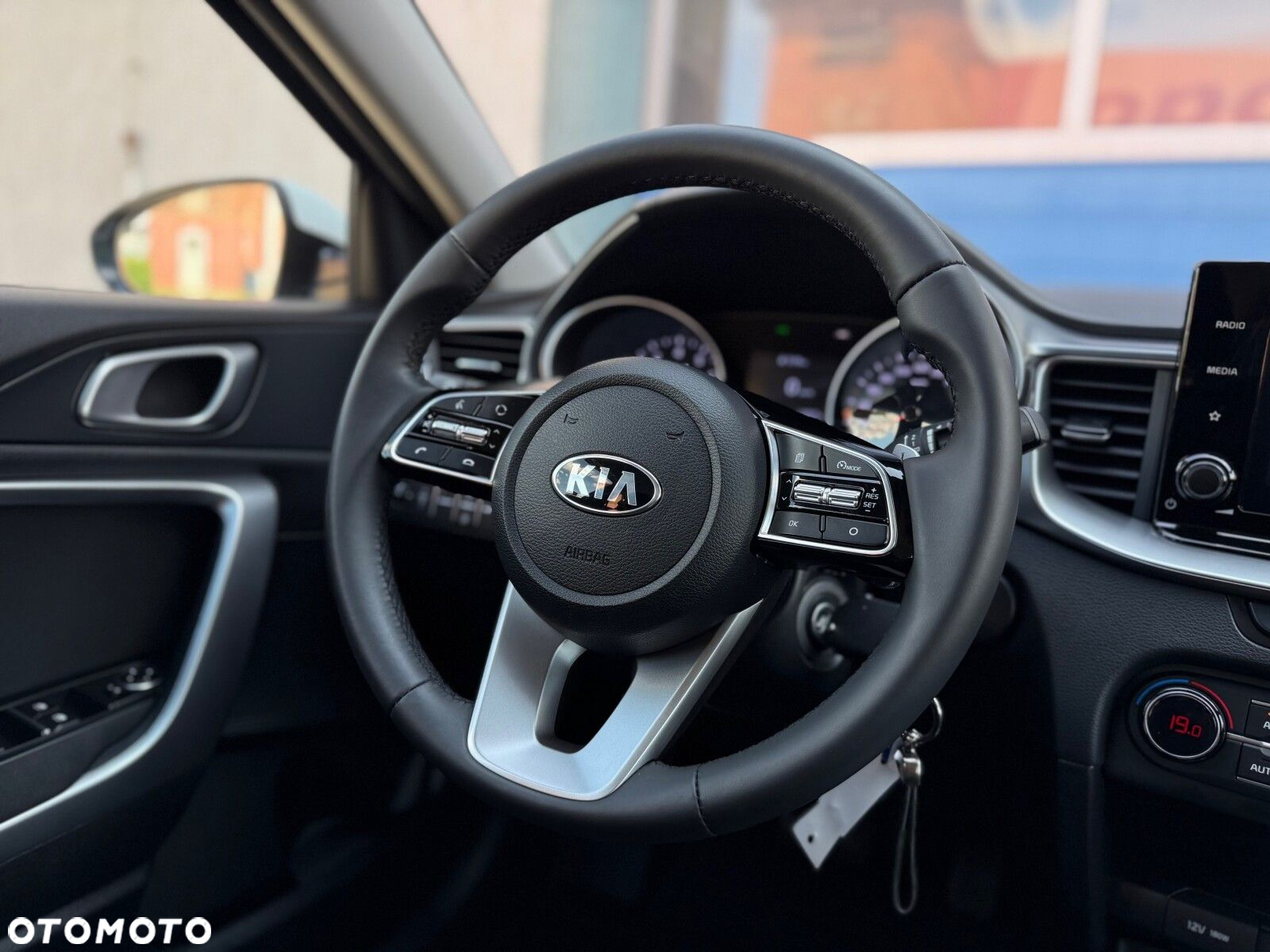 Kia Ceed 1.5 T-GDI M DCT - 19