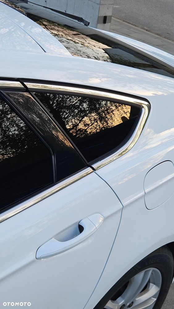 Ford Mondeo 2.0 TDCi Titanium PowerShift - 18