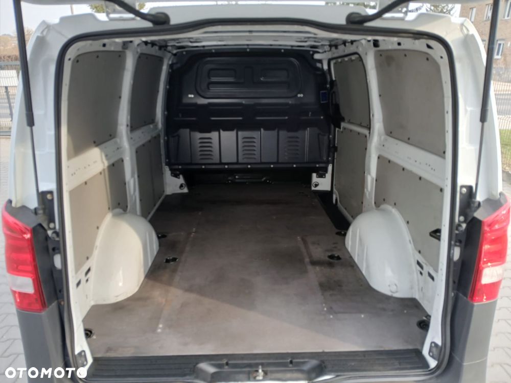 Mercedes-Benz VITO - 18