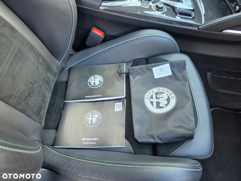 Alfa Romeo Stelvio 2.9 V6 Bi-Turbo Quadrifoglio Q4 - 29