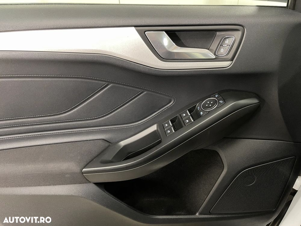 Ford Focus 1.5 EcoBlue Connected - 23