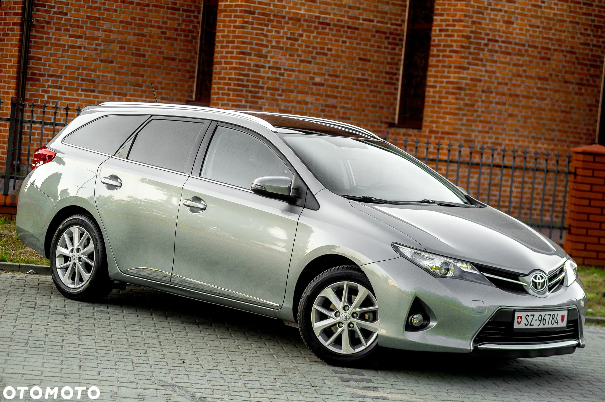 Toyota Auris - 4