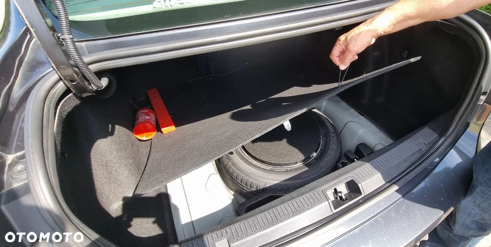 Renault Fluence 1.6 16V Expression - 6