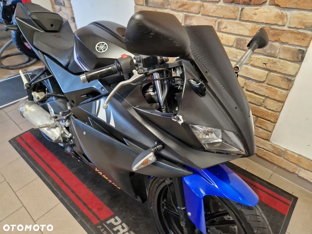 Yamaha YZF - 21