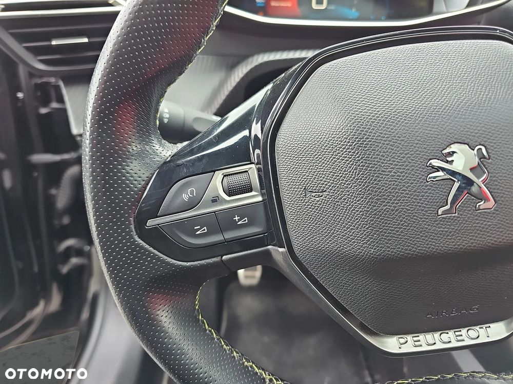 Peugeot 208 1.2 PureTech GT Line S&S - 14