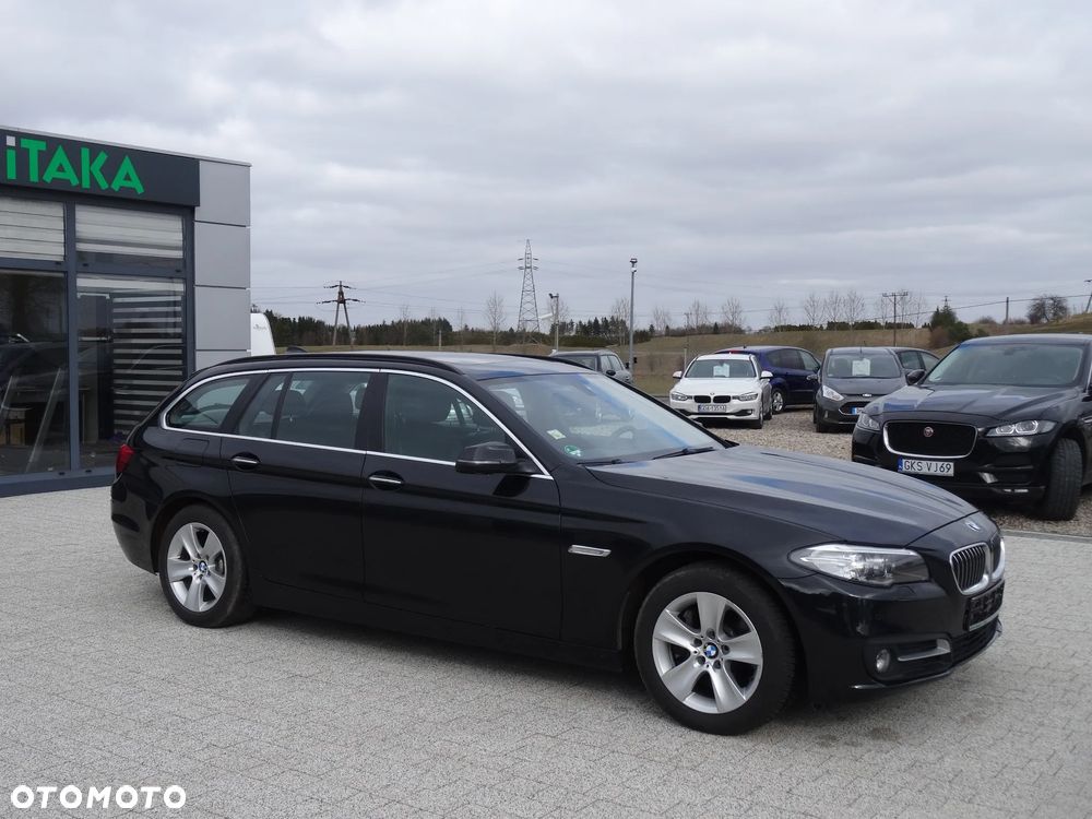 BMW Seria 5 525d xDrive Sport-Aut - 3