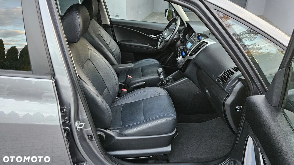 Hyundai ix20 1.4 UEFA EURO 2012 Edition - 17