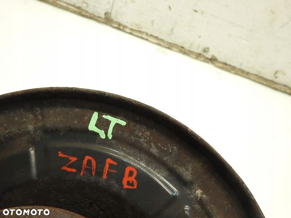 PIASTA ZWROTNICA LEWY TYŁ OPEL ZAFIRA B 1.9 CDTI - 2