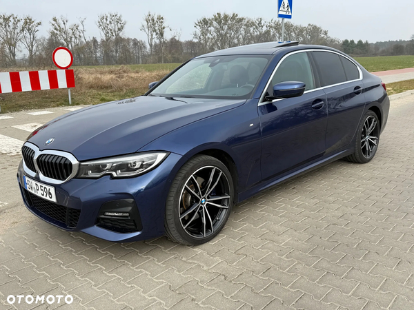 BMW Seria 3 330i Sport Line