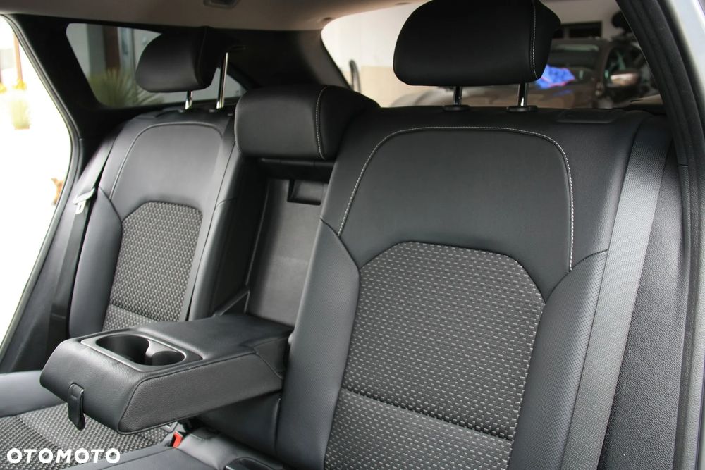 Kia Ceed 1.4 T-GDI OPF Platinum Edition - 28