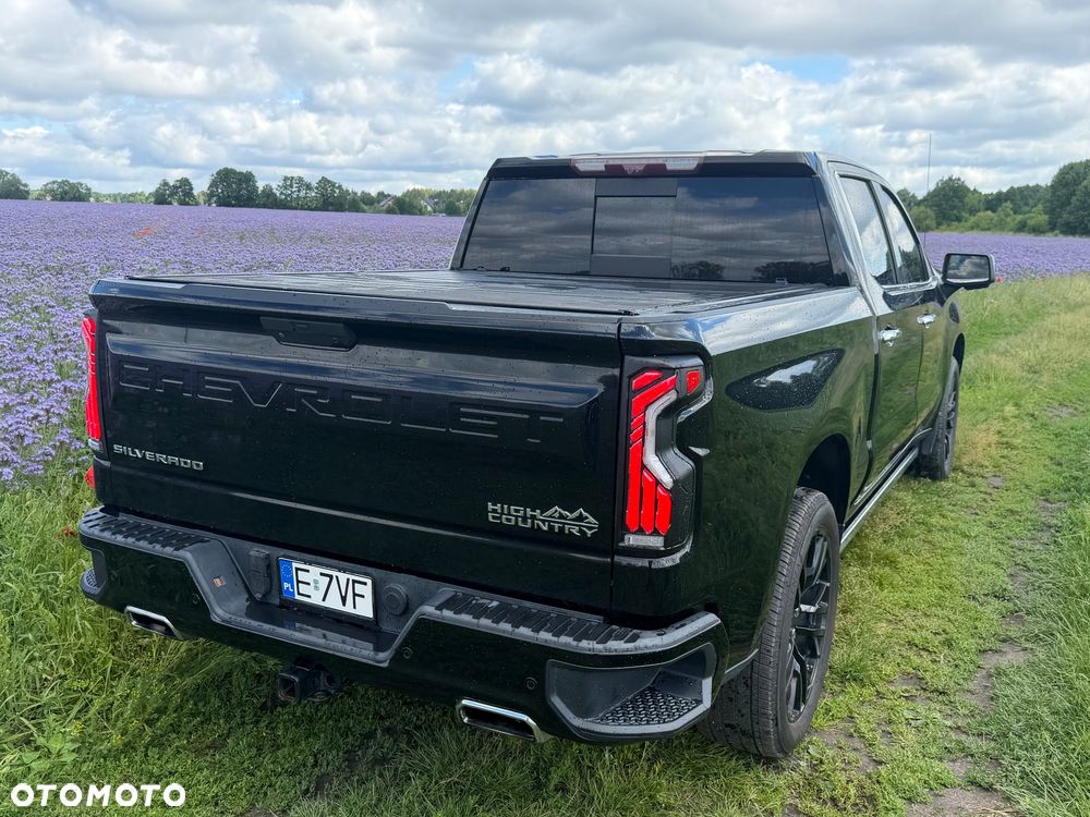 Chevrolet Silverado - 2
