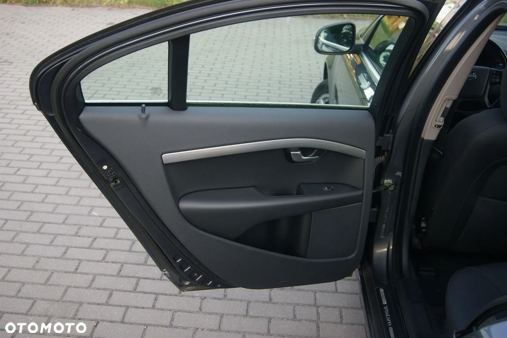 Volvo S80 2.0D Momentum - 24