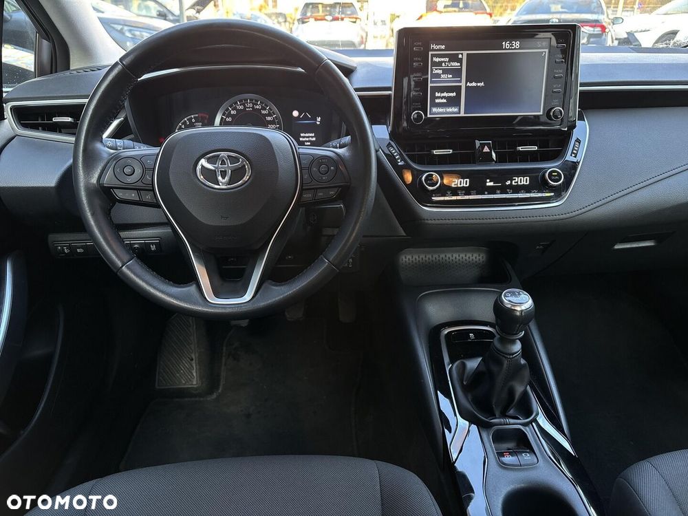 Toyota Corolla - 4