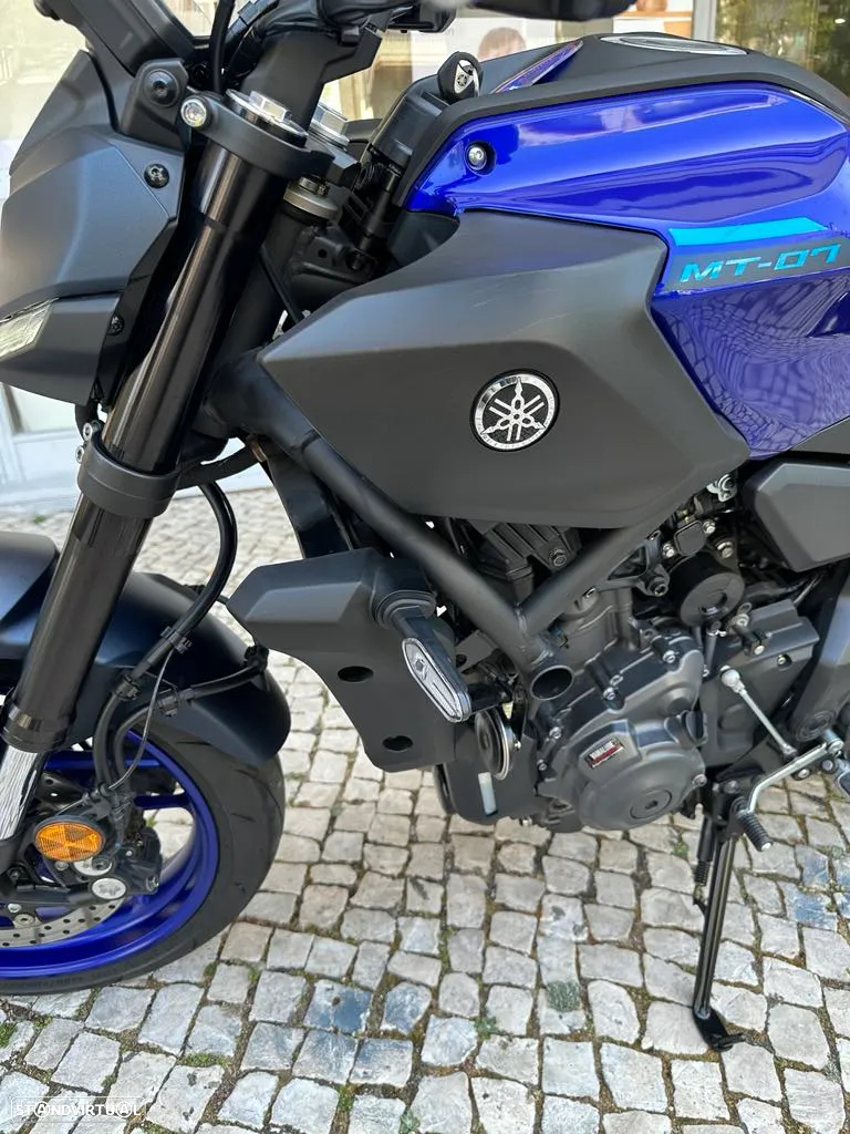 Yamaha MT-07 - 2