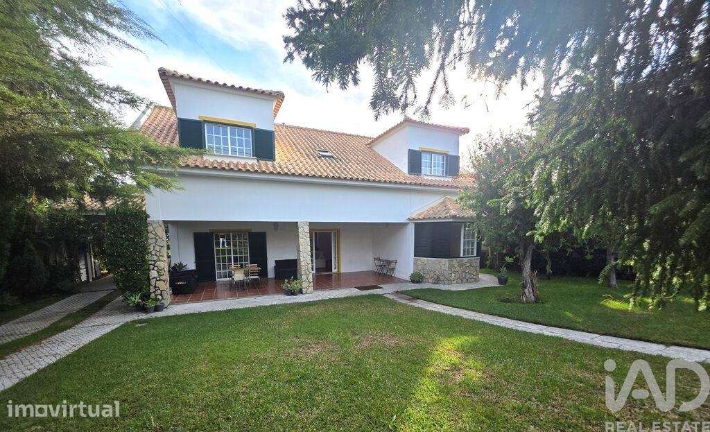 Moradia isolada T6 em Corroios de 209,7 m2 - Grande imagem: 3/40